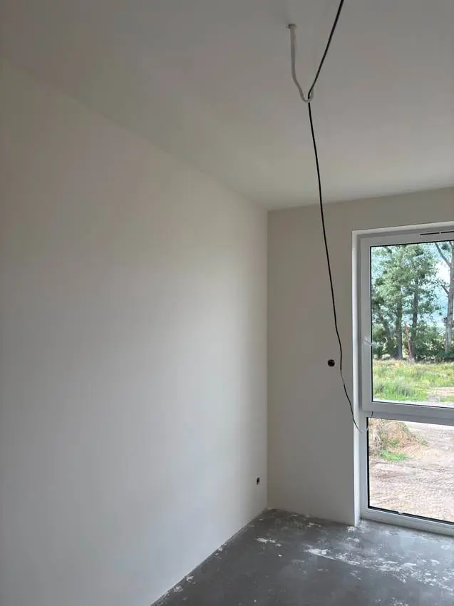 Gotowy pokój po gładziach — nowe budownictwo